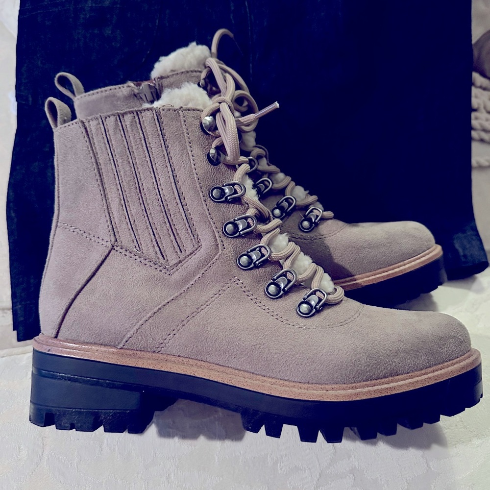 Lug sole hiking suede lace up boot beige sherpa